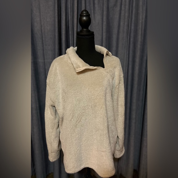 Other - Brand The Royal Standard, size women’s Med, light beige pullover